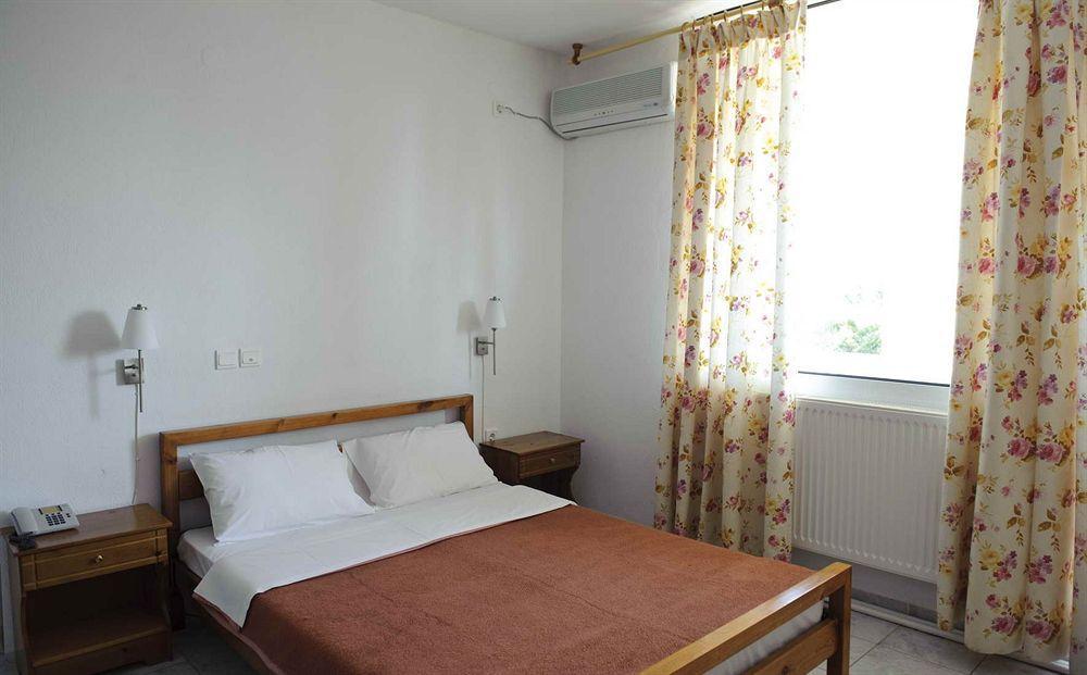 Hotel Makednos Nikiti  Extérieur photo