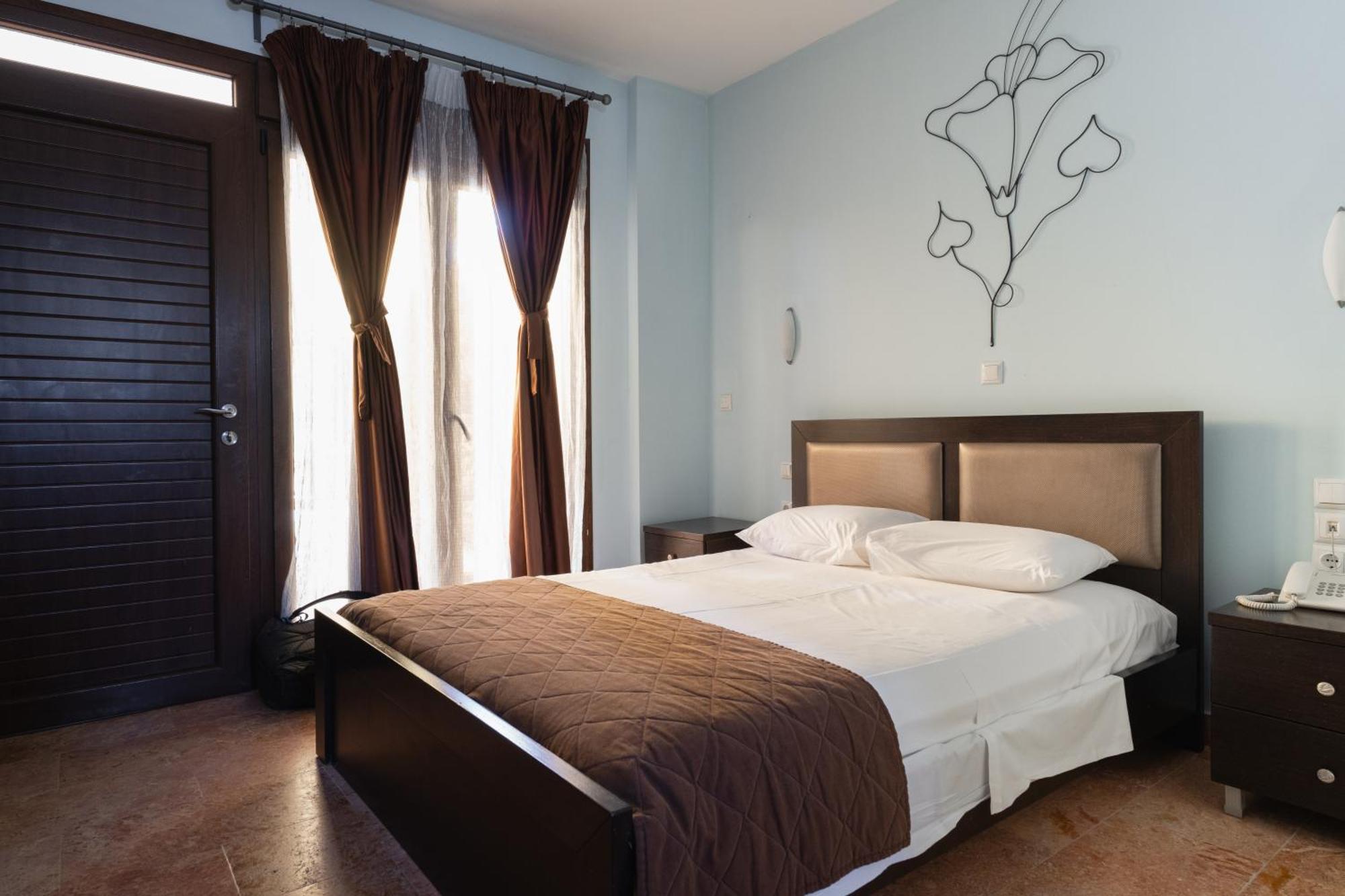 Hotel Makednos Nikiti  Extérieur photo