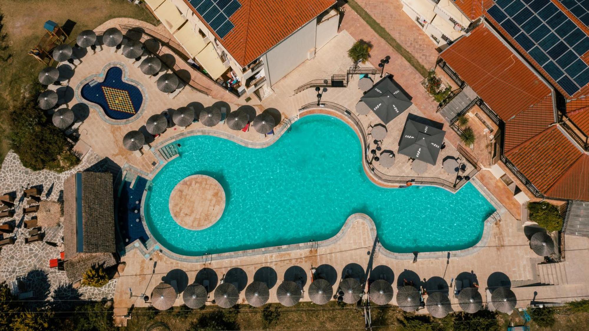 Hotel Makednos Nikiti  Extérieur photo