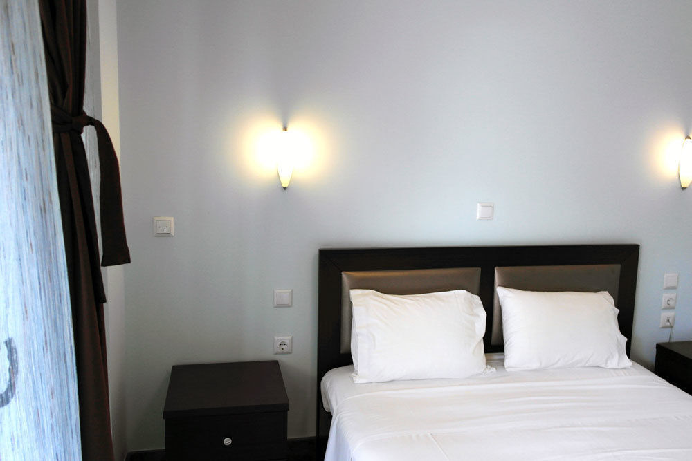 Hotel Makednos Nikiti  Extérieur photo